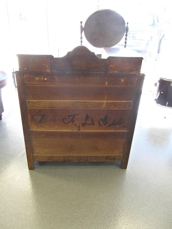 antiquechest